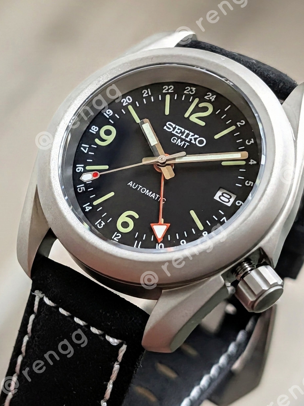 40mm Titanium Seiko GMT Automatic Men's Black Dial Watch Sapphire AR Coated